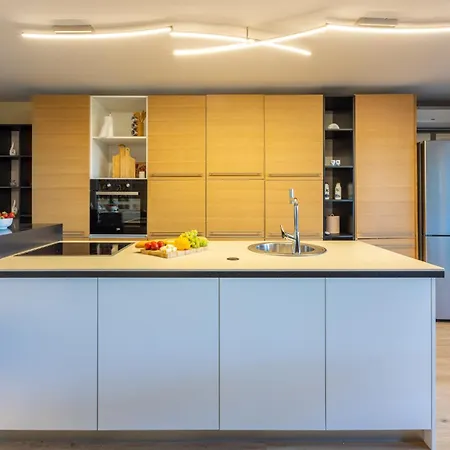 Panoramica With Whirlpool Apartment