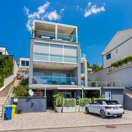 Panoramica With Whirlpool Apartment