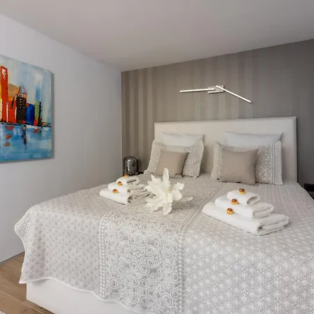 Panoramica With Whirlpool 茨里克韦尼察