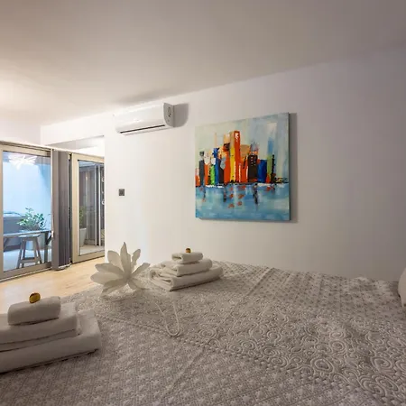 Panoramica With Whirlpool