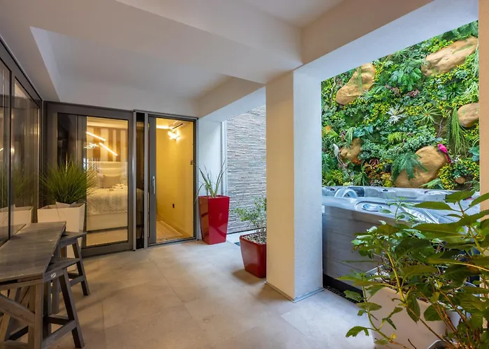 Panoramica With Whirlpool * 茨里克韦尼察