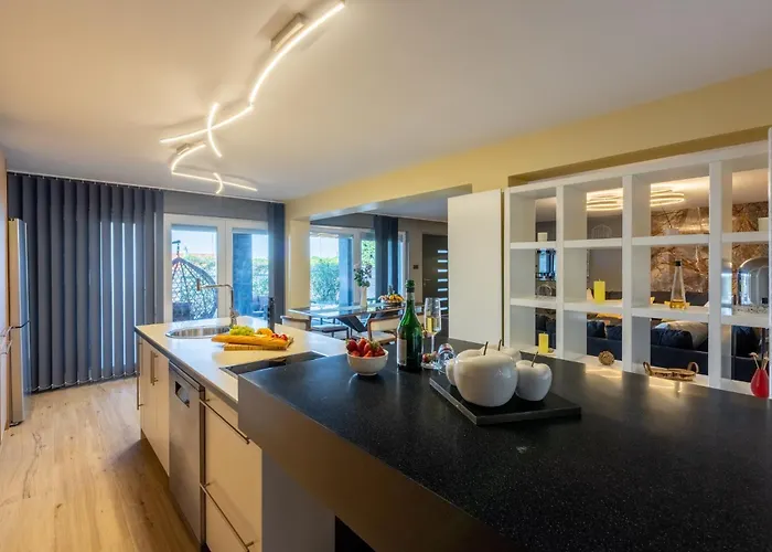 公寓 Panoramica With Whirlpool 茨里克韦尼察