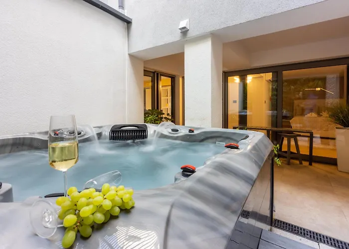 Panoramica With Whirlpool * 茨里克韦尼察